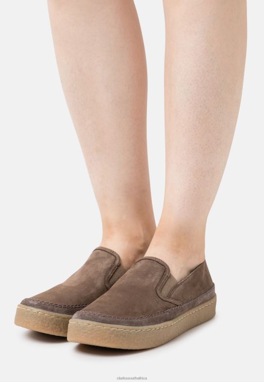 Taupe Clarks Barleigh Slip-Ons 840406920 Unisex Clarks Taupe